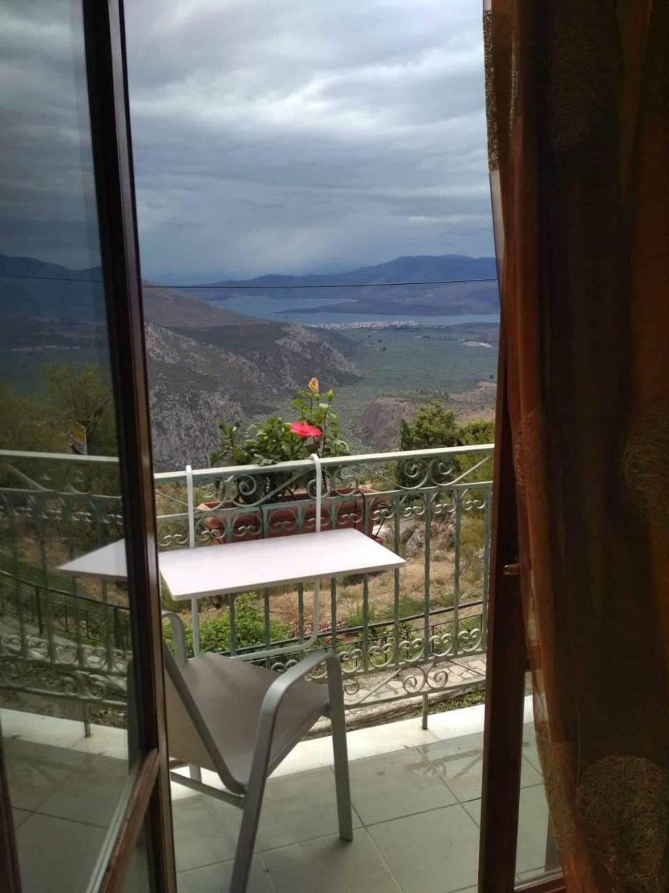 Sun View Guesthouse Delphi Ngoại thất bức ảnh